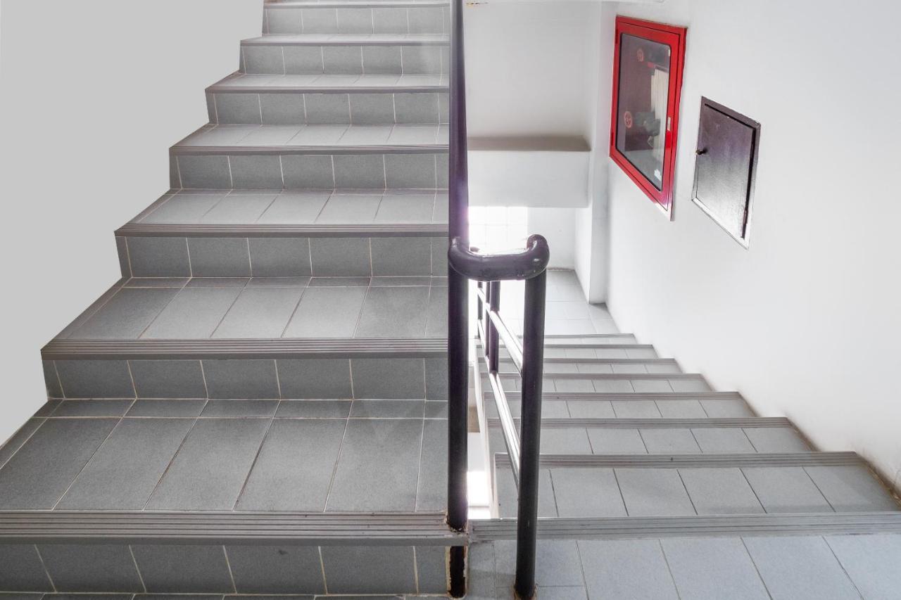 Oyo 1042 Boon'S Residence بانكوك المظهر الخارجي الصورة