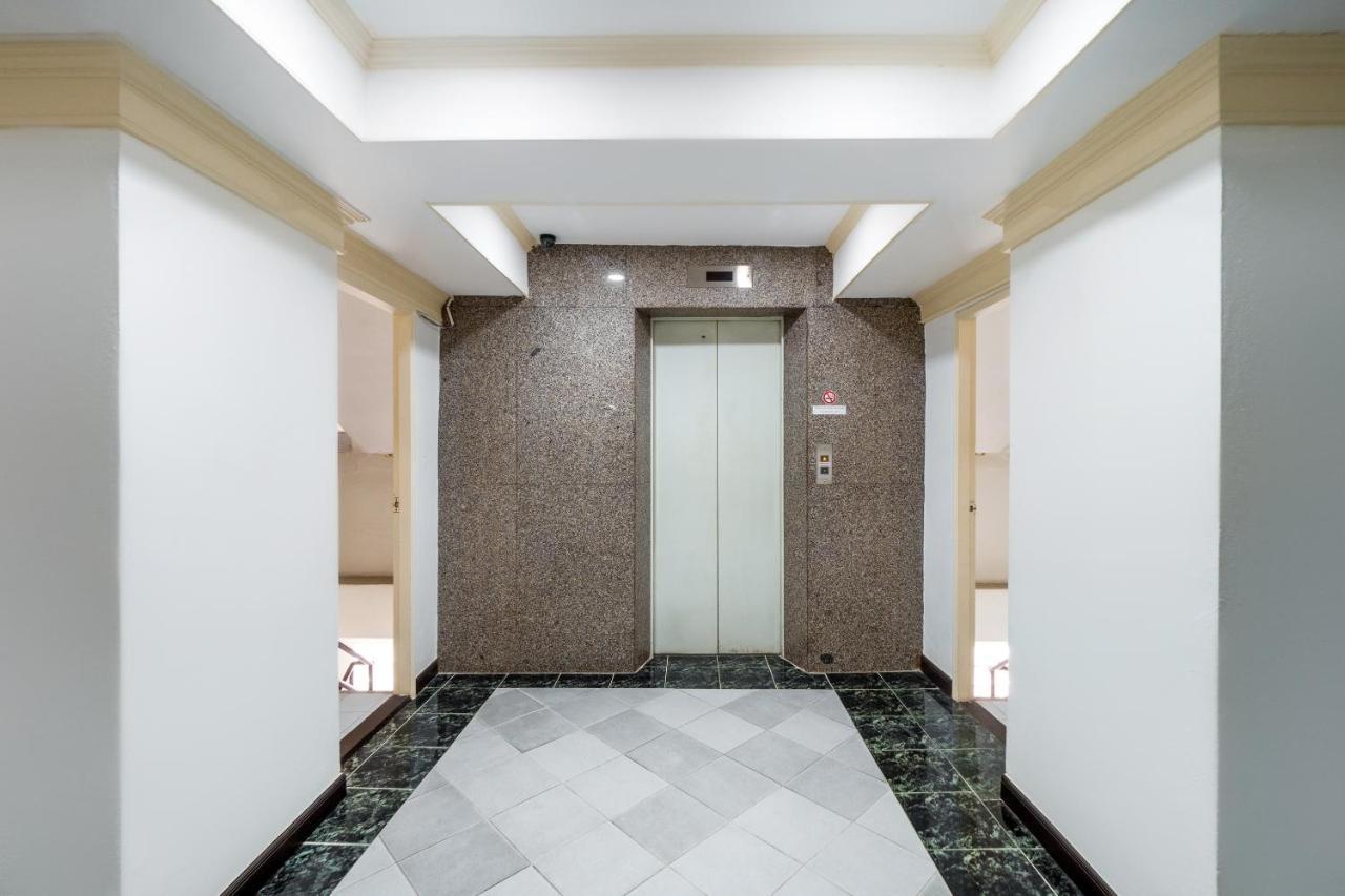 Oyo 1042 Boon'S Residence بانكوك المظهر الخارجي الصورة