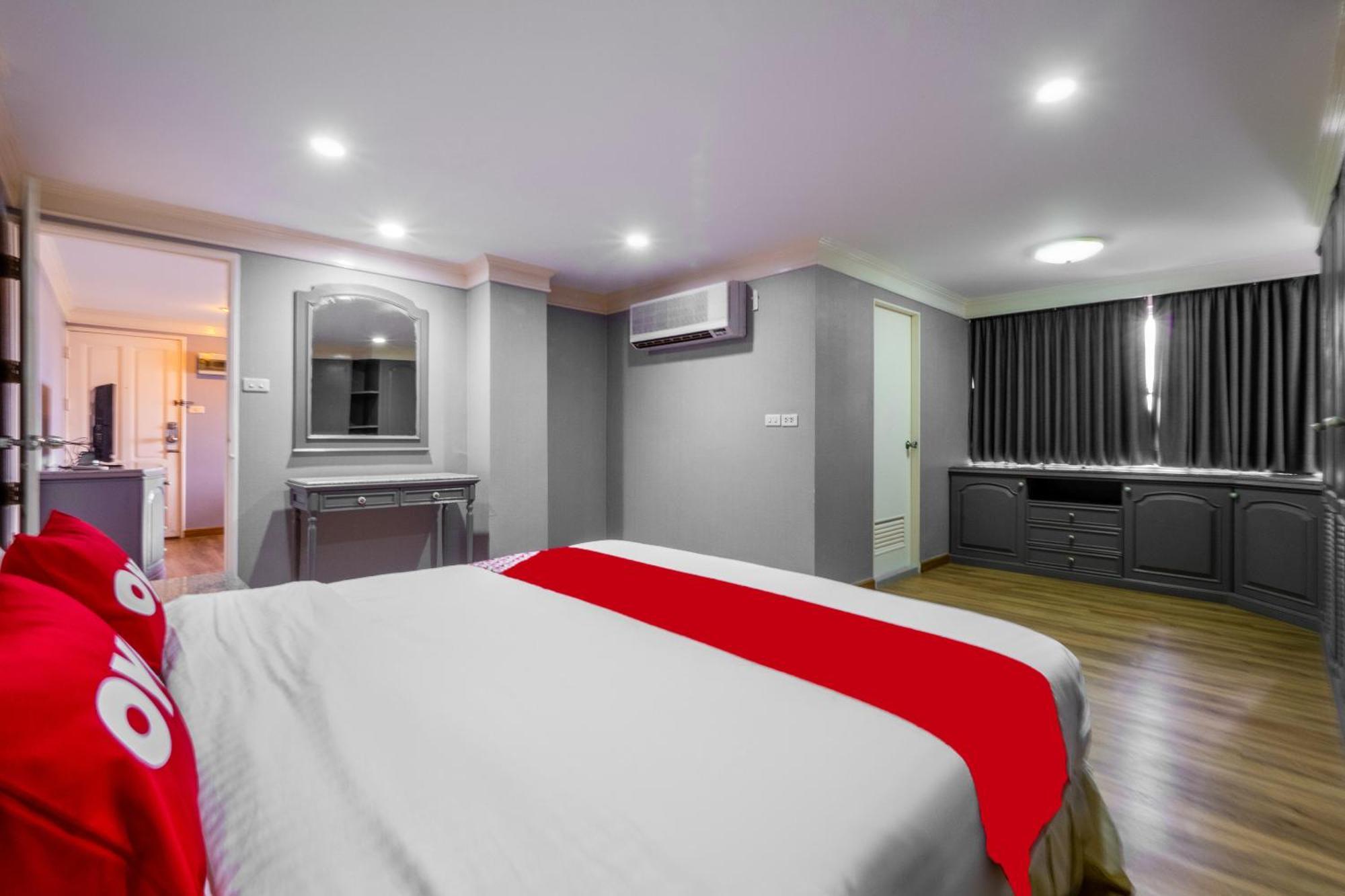 Oyo 1042 Boon'S Residence بانكوك المظهر الخارجي الصورة